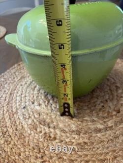 Cocotte Le Creuset en fonte émaillée vert pomme avec couvercle<br/>