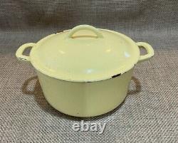 Cocotte Le Creuset vintage avec couvercle, casserole #16 avec couvercle, 2 poêles, jaune