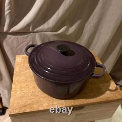 Cocotte Ronde en Fonte Émaillée Violet Le Creuset 22 cm