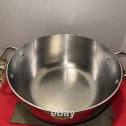 Cocotte en acier inoxydable All-Clad D33 de 5,5 qt avec couvercle en dôme