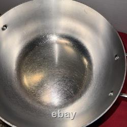 Cocotte en acier inoxydable All-Clad D33 de 5,5 qt avec couvercle en dôme