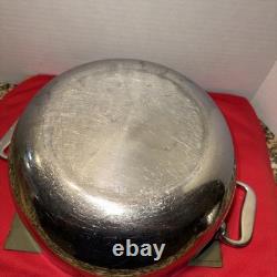 Cocotte en acier inoxydable All-Clad D33 de 5,5 qt avec couvercle en dôme