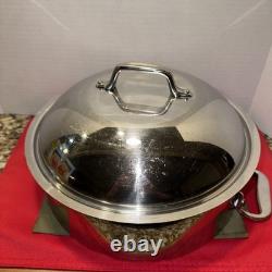 Cocotte en acier inoxydable All-Clad D33 de 5,5 qt avec couvercle en dôme