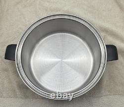 Cocotte en fonte Cutco 5,5 Qt avec couvercle haut en aluminium à 5 couches