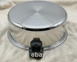 Cocotte en fonte Cutco 5,5 Qt avec couvercle haut en aluminium à 5 couches