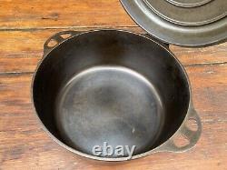 Cocotte en fonte Griswold avec couvercle à charnière assorti