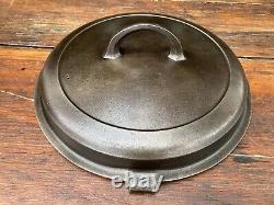 Cocotte en fonte Griswold avec couvercle à charnière assorti