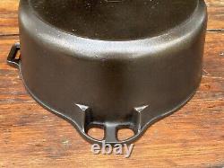 Cocotte en fonte Griswold avec couvercle à charnière assorti