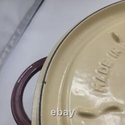 Cocotte en fonte STAUB vintage de 5 pintes, couleur cranberry, d’occasion, avec revêtement émaillé