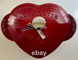 Cocotte en fonte Staub 1,75 qt, en forme de cœur, faitout cerise Valentine's rouge