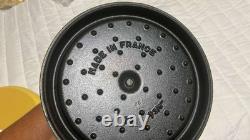 Cocotte en fonte Staub 4 qt, ronde, couleur citron