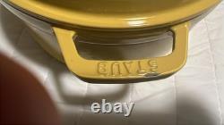 Cocotte en fonte Staub 4 qt, ronde, couleur citron