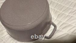 Cocotte en fonte Staub 4 qt, ronde, lilas