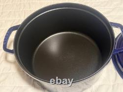 Cocotte en fonte Staub 7 qt, ronde, bleu foncé