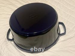Cocotte en fonte Staub 7 qt, ronde, bleu foncé