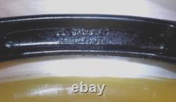 Cocotte en fonte émaillée LE CREUSET jaune de 2,5 Qt des années 1950 avec couvercle