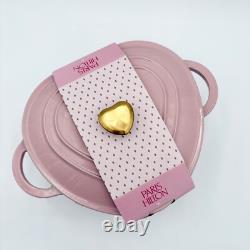 Cocotte en fonte émaillée rose en forme de cœur 4 quarts de Paris Hilton Kitchen