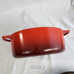 Cocotte en fonte ovale Le Creuset 31 avec couvercle rouge cerise 6-3/4 Qt