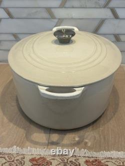 Cocotte ovale en fonte Le Creuset 31 avec couvercle Meringue 6-3/4 Qt