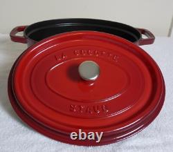 Cocotte ovale en fonte émaillée rouge Staub 4 QT #29 neuve avec couvercle cookware