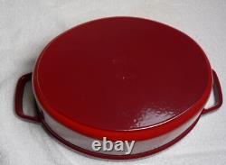 Cocotte ovale en fonte émaillée rouge Staub 4 QT #29 neuve avec couvercle cookware