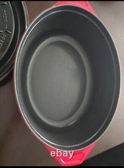 Cocotte ovale en fonte émaillée rouge de 8 litres Kirkland Signature
