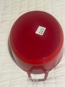 Cocotte ovale large en fonte Staub 6,25 qt, rouge cerise