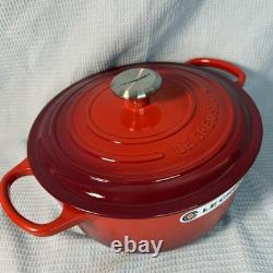 Cocotte ronde Signature en fonte Le Creuset 5,5 qt, couleur Flamme (rouge/orange), 26