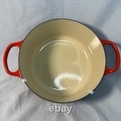 Cocotte ronde Signature en fonte Le Creuset 5,5 qt, couleur Flamme (rouge/orange), 26