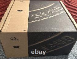 Cocotte ronde Staub 3,9 L avec couvercle en verre fabriquée en France vert menthe