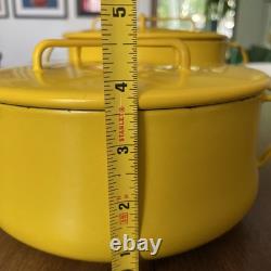 Deux casseroles DANSK France KOBENSTYLE ENAMEL JAUNE avec couvercle TIRVET 4 et 2 QT