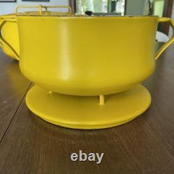 Deux casseroles DANSK France KOBENSTYLE ENAMEL JAUNE avec couvercle TIRVET 4 et 2 QT