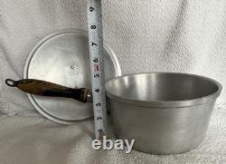 Ensemble Vintage de 4 Casseroles Wear Ever : 1 Faitout avec Couvercle et 3 Casseroles avec 2 Couvercles