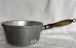 Ensemble Vintage de 4 Casseroles Wear Ever : 1 Faitout avec Couvercle et 3 Casseroles avec 2 Couvercles