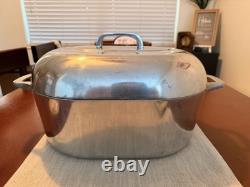 FARBERWARE Rôtissoire 8 Qt en aluminium coulé avec couvercle