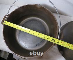 Fait divers n° 10 en fonte de four hollandais avec couvercle et poignée à balancier 12 5/8 fabriqué aux États-Unis