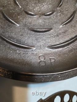 Fait en fonte Piqua Ware #8D, faitout néerlandais, trépied, couvercle avec logo souriant pot à haricots préféré