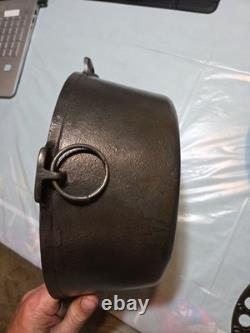 Fait en fonte Piqua Ware #8D, faitout néerlandais, trépied, couvercle avec logo souriant pot à haricots préféré