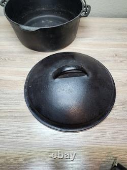 Fait en fonte vintage Wagner (non marqué) cocotte en fonte #8 avec couvercle, picots de goutte et rainures