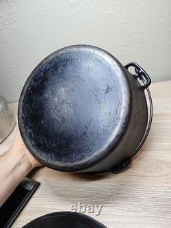 Fait en fonte vintage Wagner (non marqué) cocotte en fonte #8 avec couvercle, picots de goutte et rainures