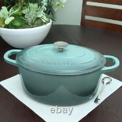 Faitout en fonte émaillée oval en gris ardoise de 7 Qt avec couvercle