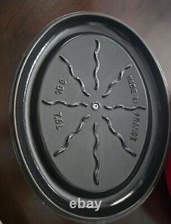Faitout en fonte émaillée rouge ovale de 8 Qt Kirkland Signature