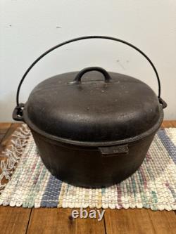 Faitout en fonte n° 10 E vintage préféré avec poignée en arc et couvercle à dôme haut