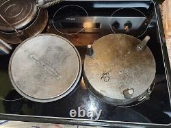 Faitout en fonte néerlandaise antique avec couvercle, pot de 10 pouces avec marque de portail, à trois pattes, des années 1800