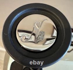 Faitout en titane NutraEase de 8 quarts avec couvercle et poignées, trivet magnétique et livre de cuisine