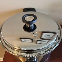 Faitout en titane NutraEase de 8 quarts avec couvercle et poignées, trivet magnétique et livre de cuisine