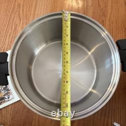 Faitout en titane NutraEase de 8 quarts avec couvercle et poignées, trivet magnétique et livre de cuisine