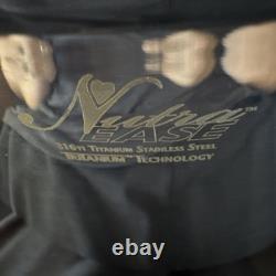 Faitout en titane NutraEase de 8 quarts avec couvercle et poignées, trivet magnétique et livre de cuisine