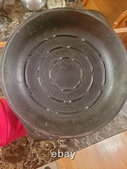 Fonderie de Matériaux de Chicago / CHF Martelé #88 / Cocotte en Fonte de 5 QT