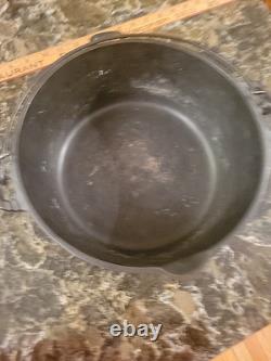 Fonderie de Matériaux de Chicago / CHF Martelé #88 / Cocotte en Fonte de 5 QT